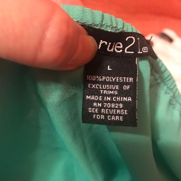 Dressy tank/Rue 21/size large - Picture 6 of 9